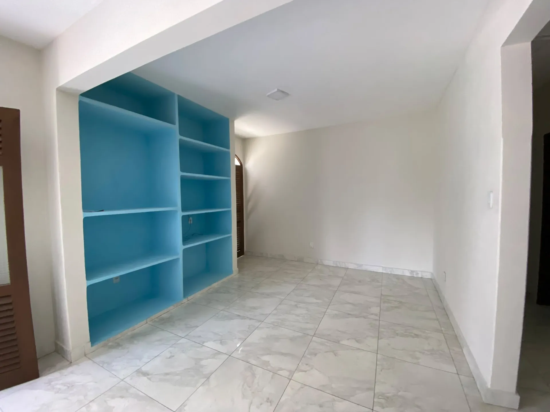 Гардеробная и 2 спальни: квартира 107 м² — photo 8