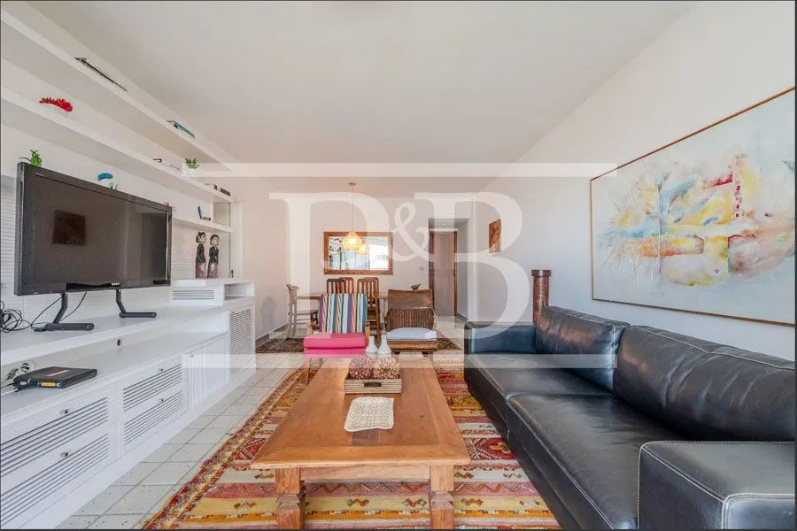 Apartamento mobiliado com 3 dormitórios e 2 banheiros
