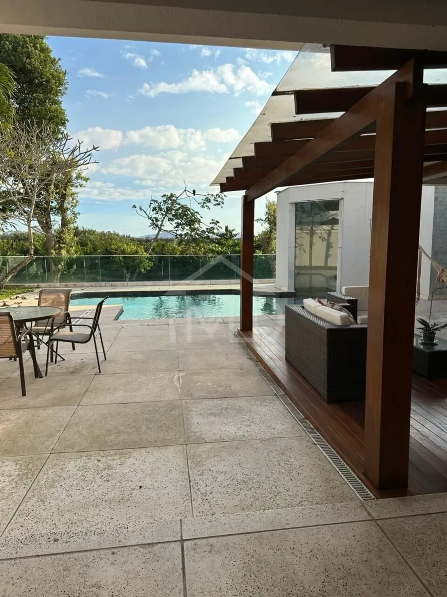 House with 4 suites, open-plan kitchen, 650 m² — photo 9