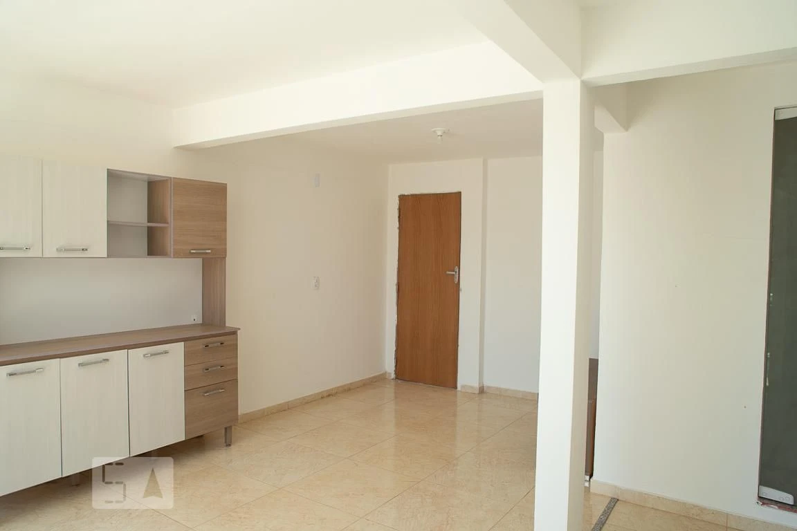 Unfurnished apartment with 2 bedrooms and a balcony — photo 15