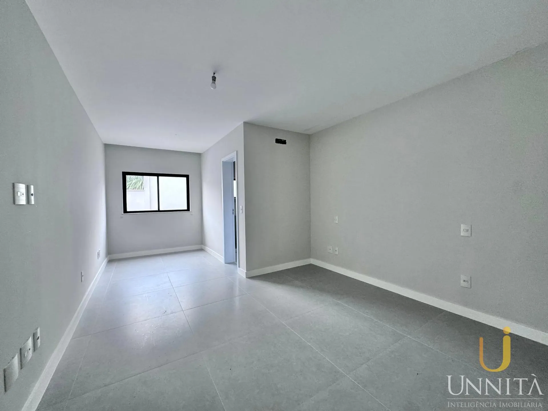 House, 510 m², with a grill on the balcony — photo 26