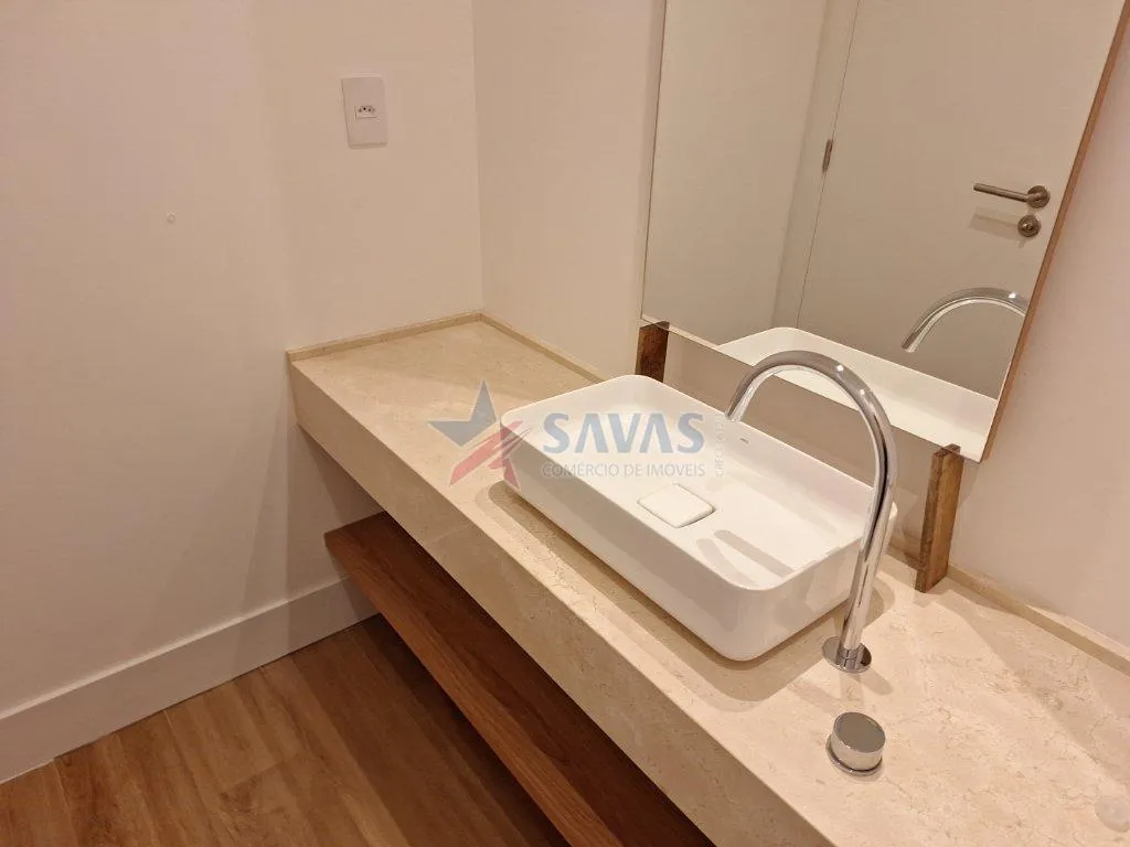 3-bedroom apartment in a building with a coworking space — photo 28