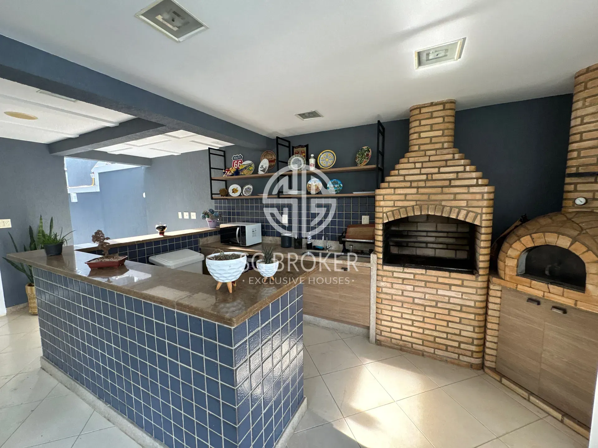 Casa para locação com 5 quartos e churrasqueira na varanda — photo 12