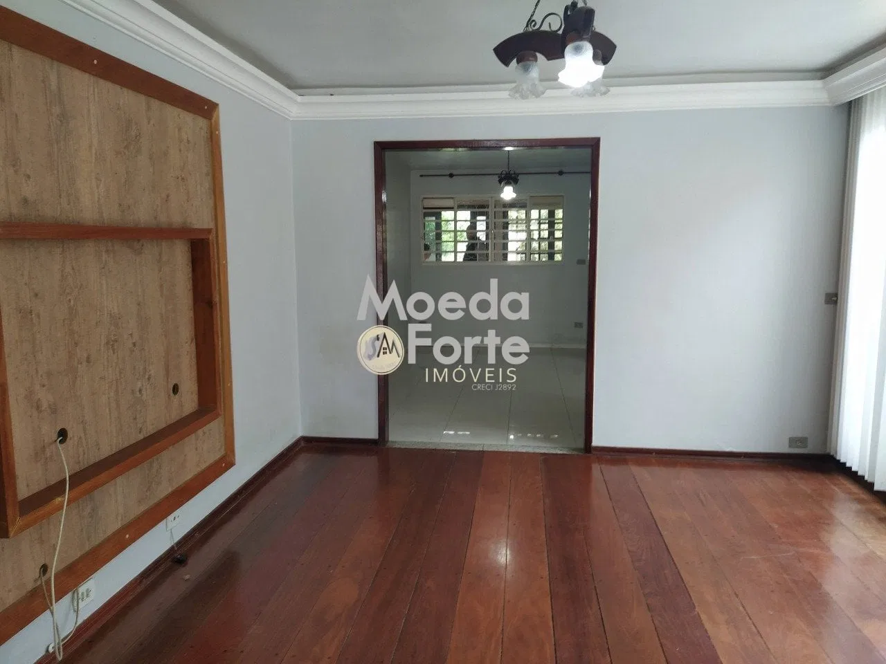 3-bedroom house with a private BBQ in Curitiba