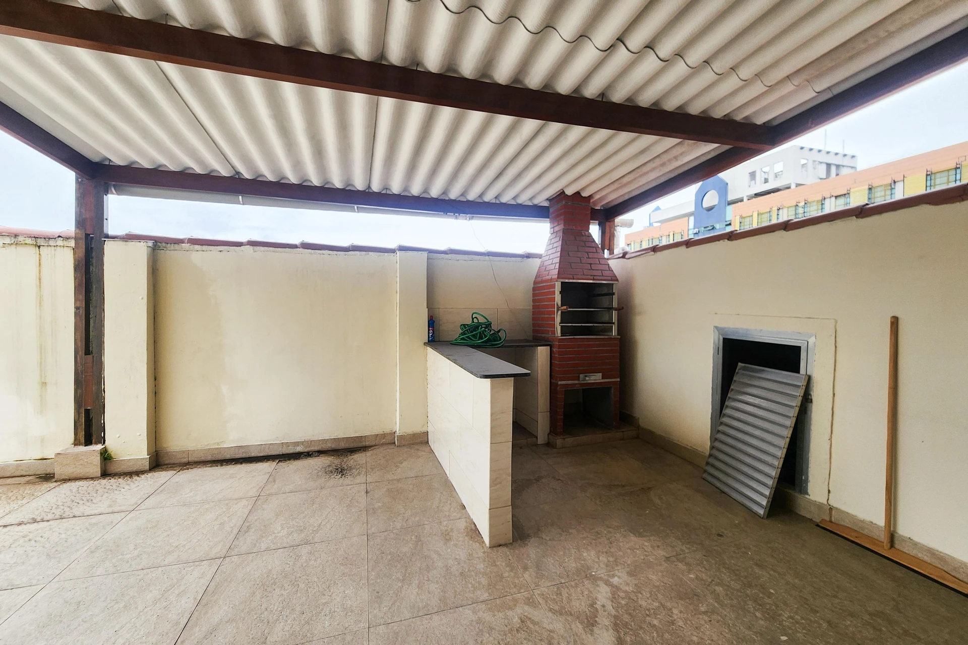 Apartamento, 80 m², com banheira — photo 2