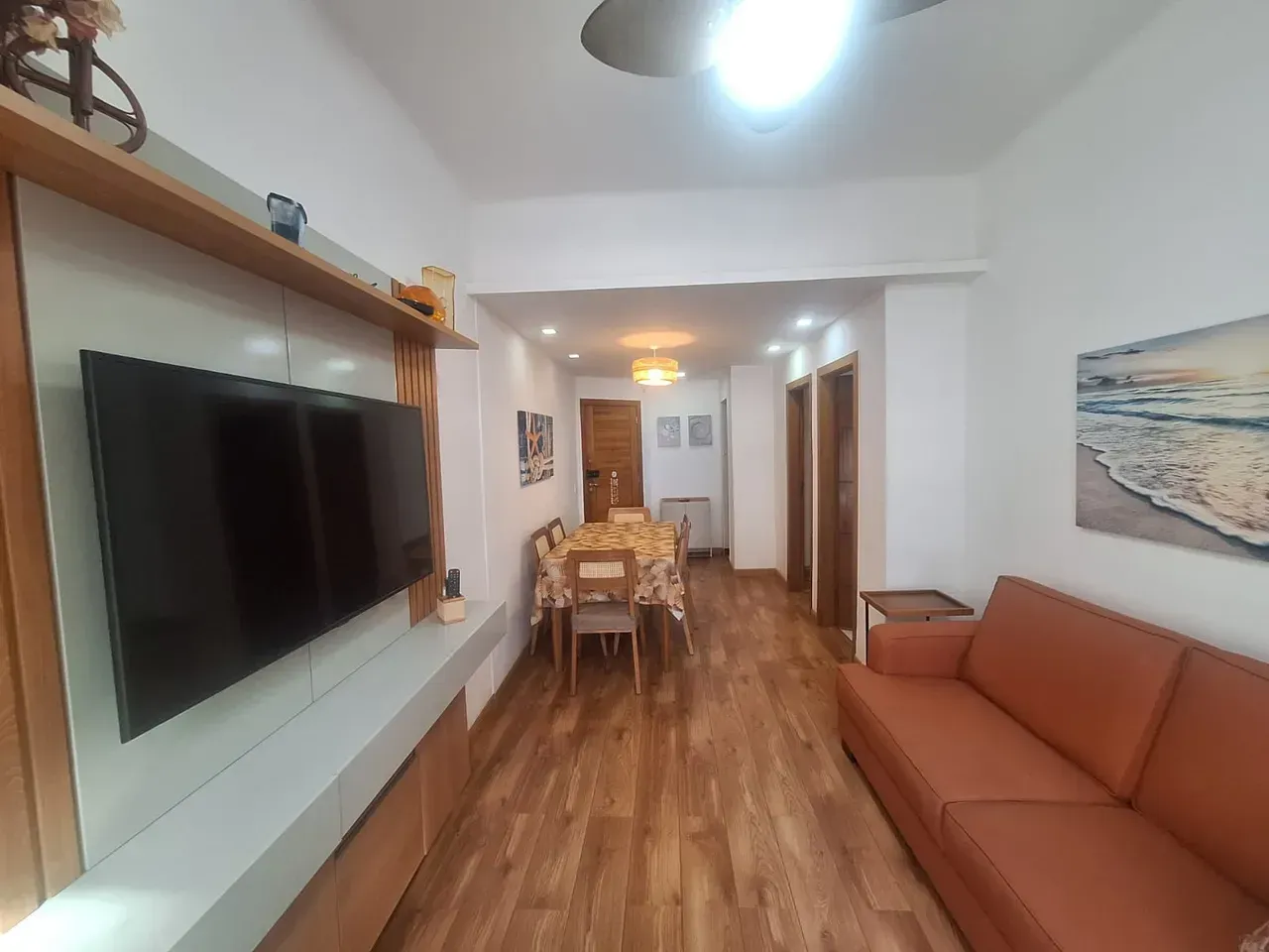 60 m² apartment with 2 bedrooms and 2 bathrooms — photo 14