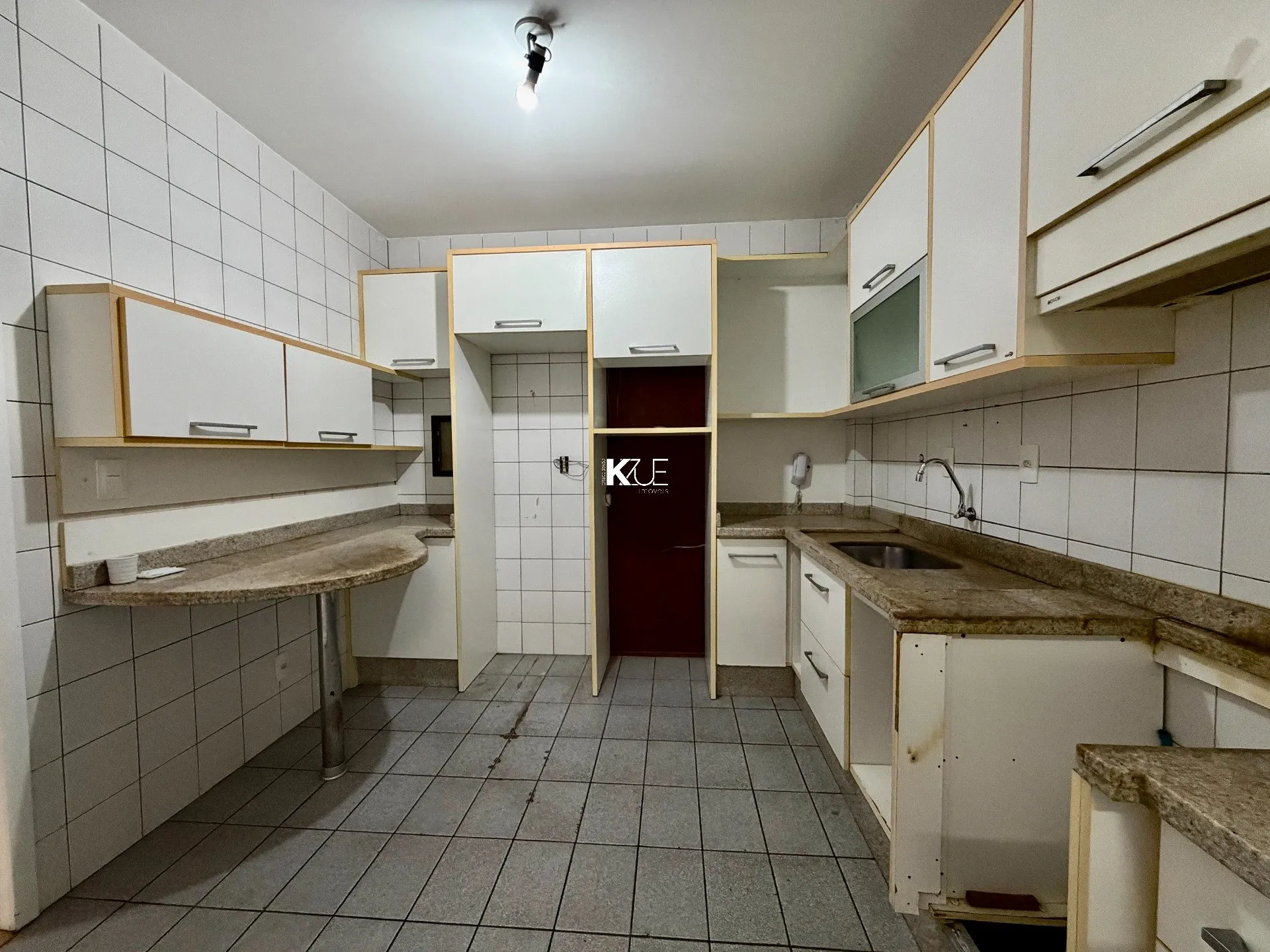 2-bedroom apartment with a home office in Florianópolis — photo 14