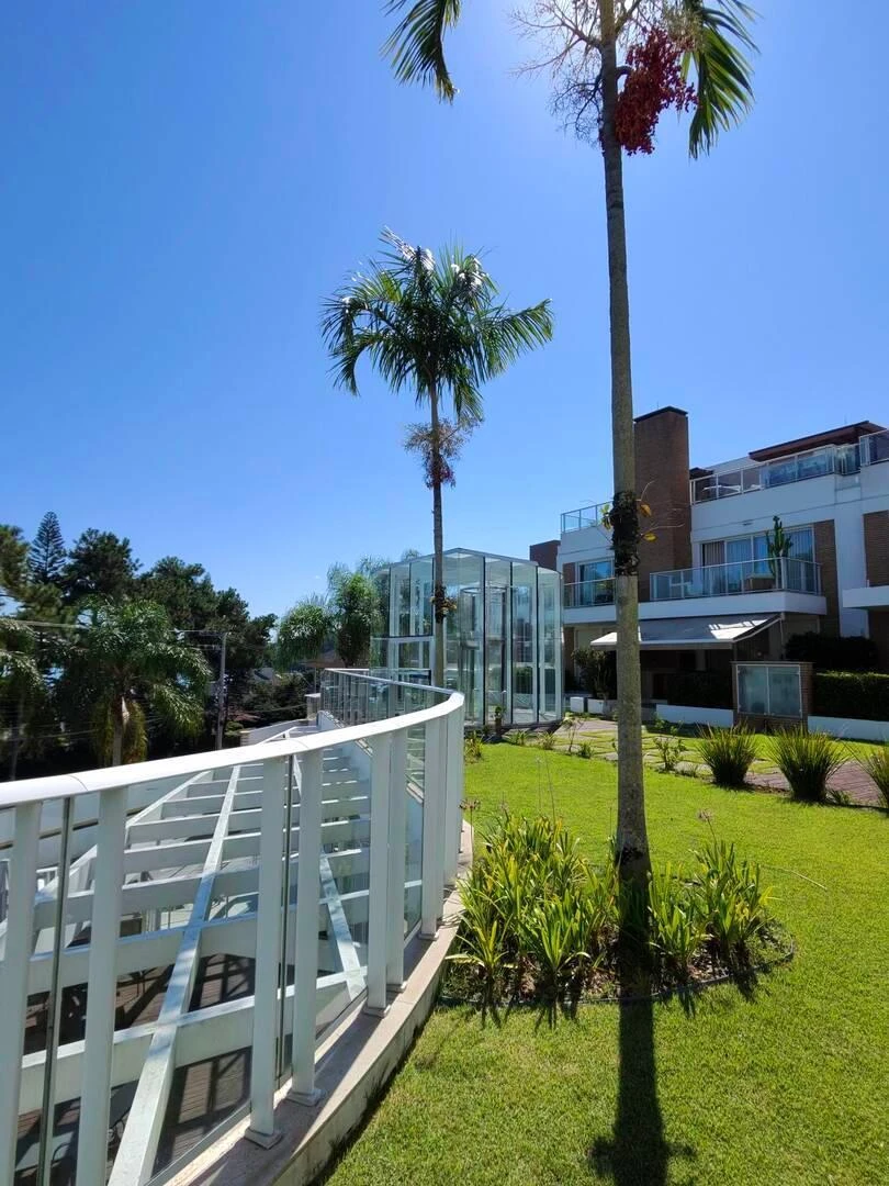 House, 235 m², with a water view — photo 6