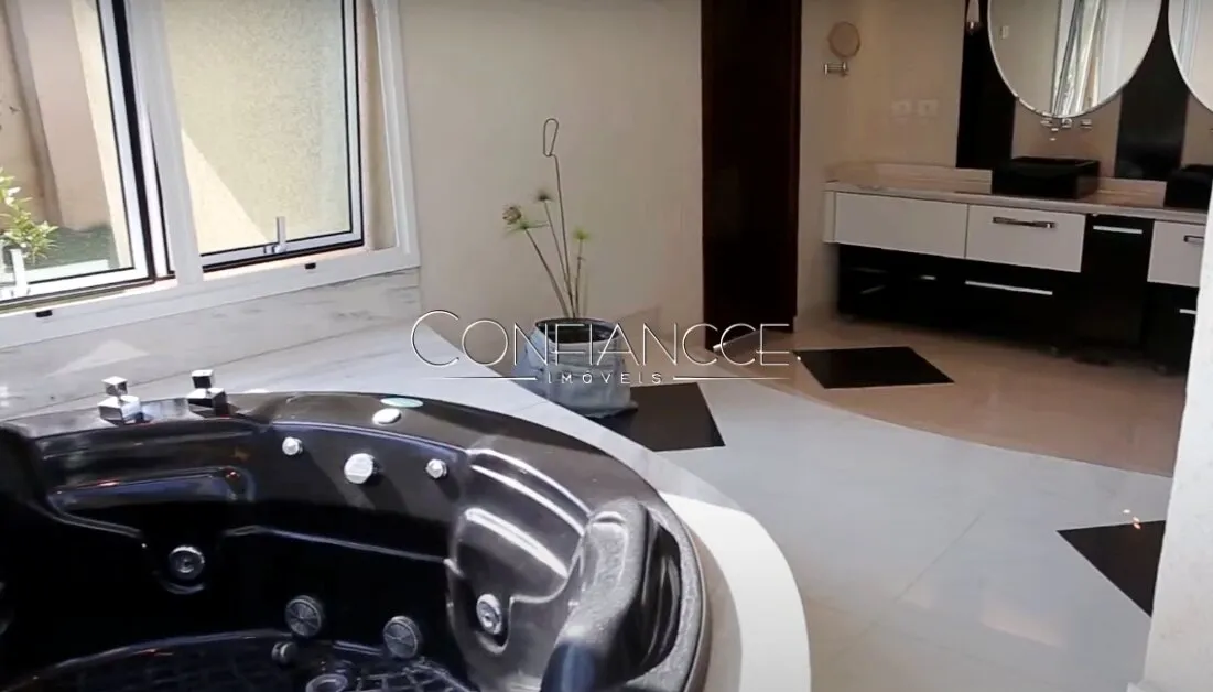 Single-story house with 3 bedrooms and 5 parking spots — photo 16