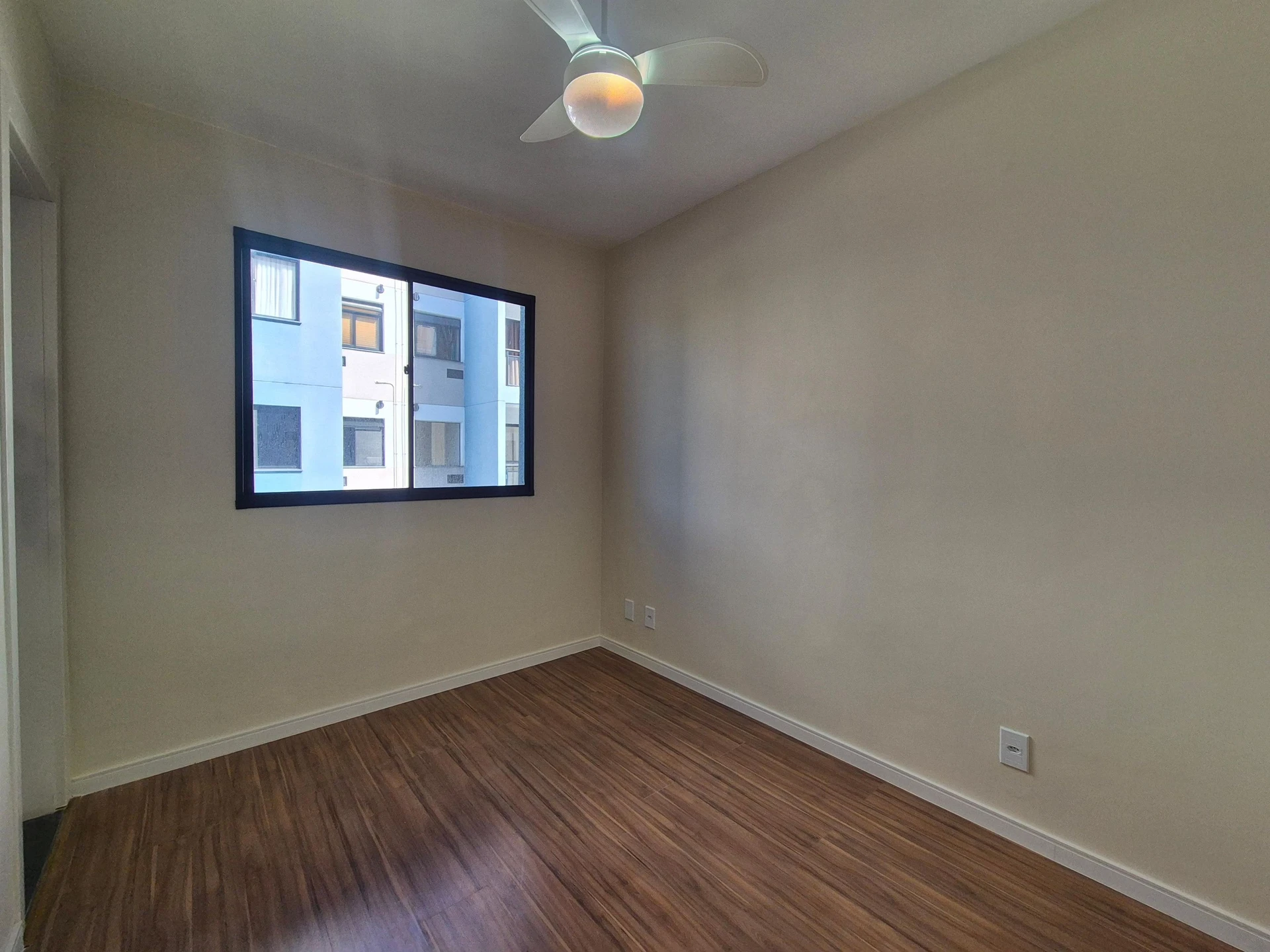 Apartamento com 3 quartos, 2 banheiros e varanda — photo 22