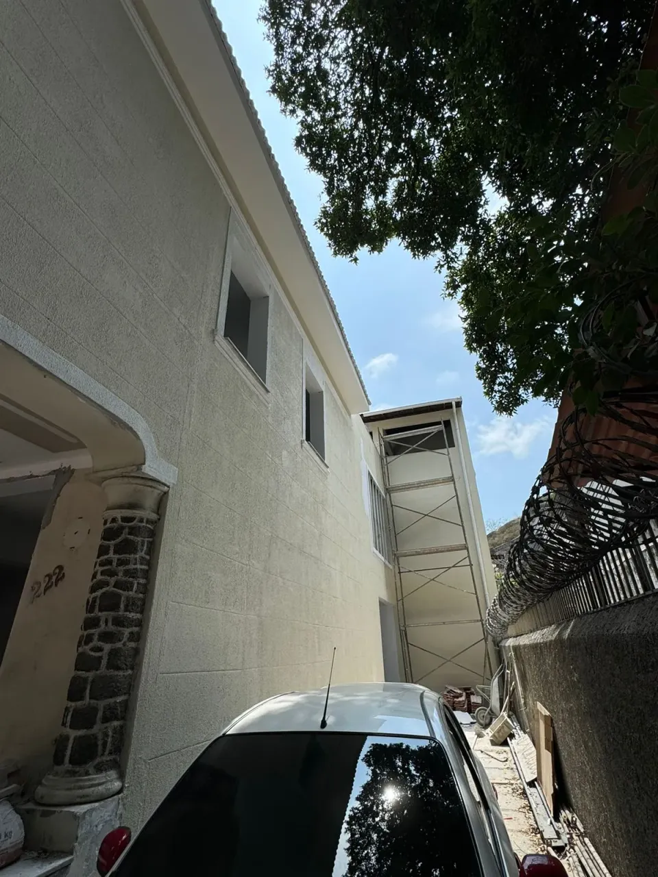 Unfurnished house with 5 bedrooms and 5 bathrooms — photo 8