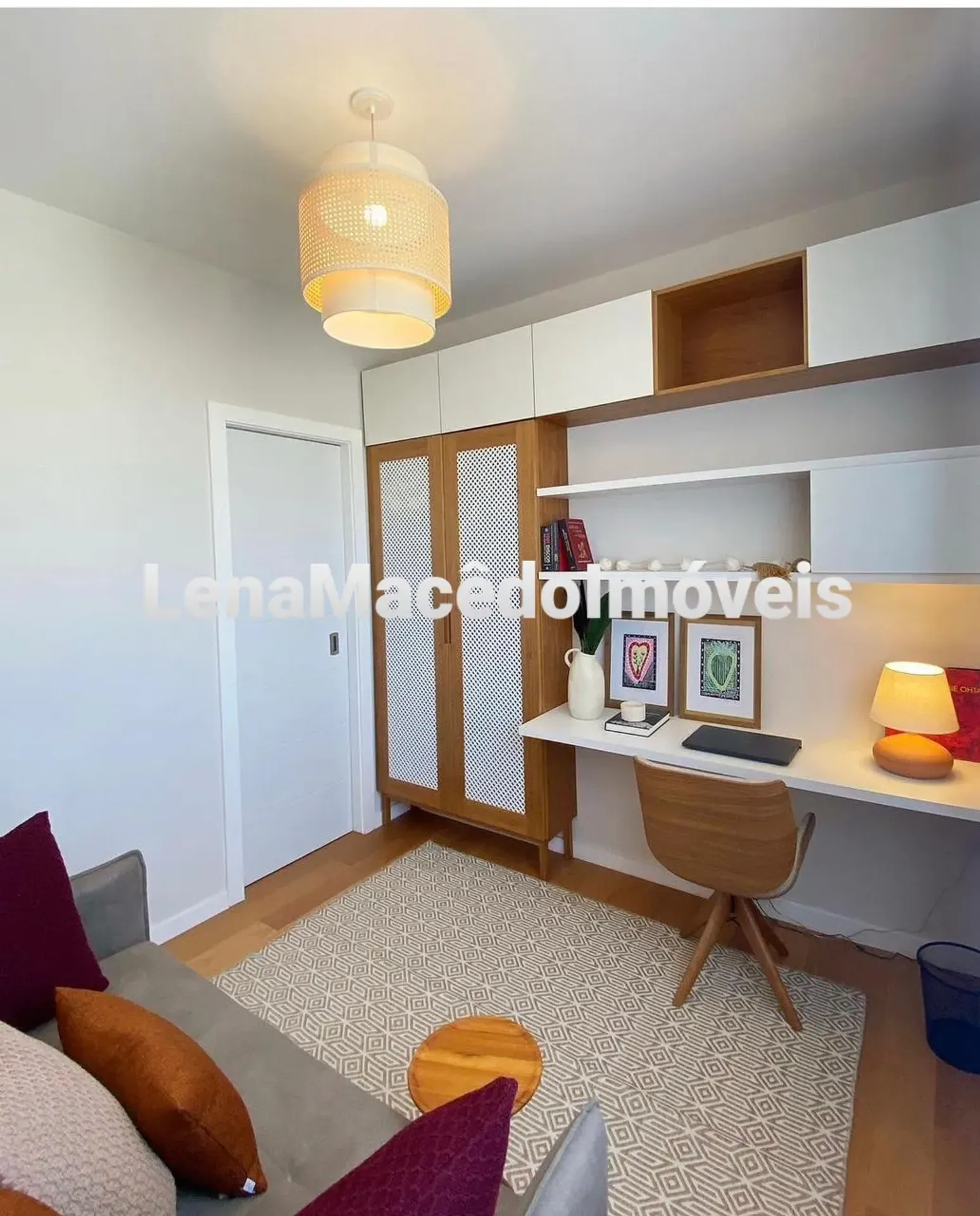Furnished apartment, 133 m², with floor-to-ceiling windows — photo 6