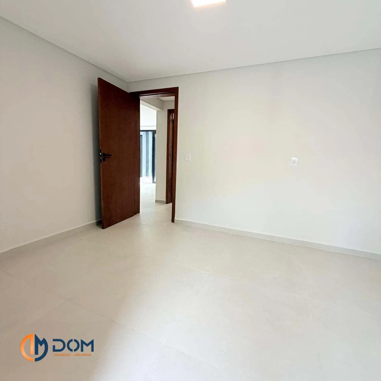 2-bedroom house with a washing machine in Florianópolis — photo 8