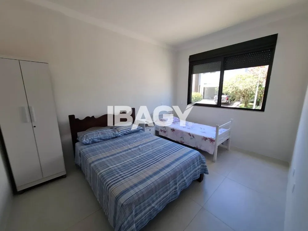 Furnished house with 4 en-suites and 220 m², no parking — photo 3