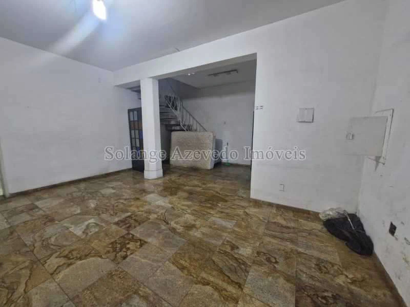 Casa sem mobília de 400 m² com 5 quartos e 4 banheiros — photo 3