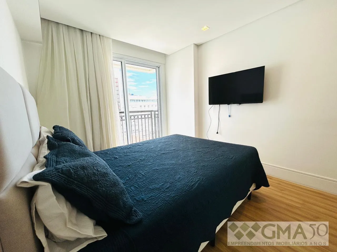 Apartment with open-plan gas kitchen and 2 bedrooms — photo 13