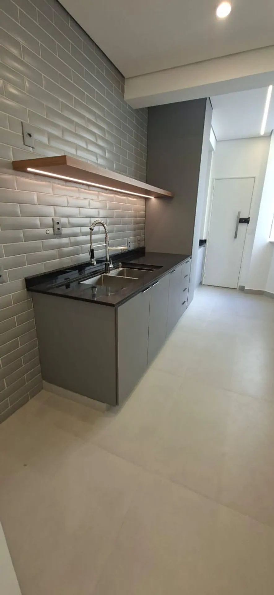 Apartamento de 3 quartos com suíte e 110 m² — photo 8