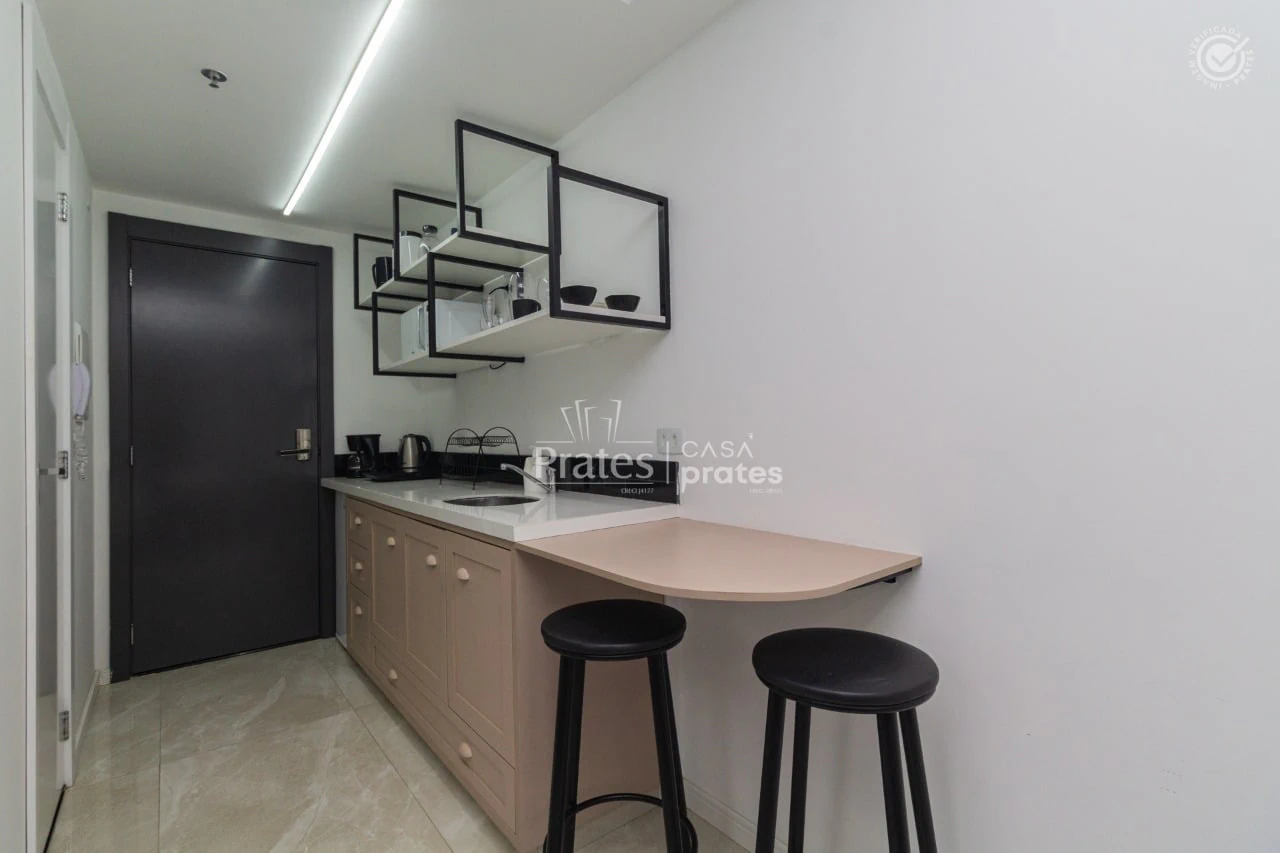 One-bedroom apartment with a washing machine in Curitiba — photo 18