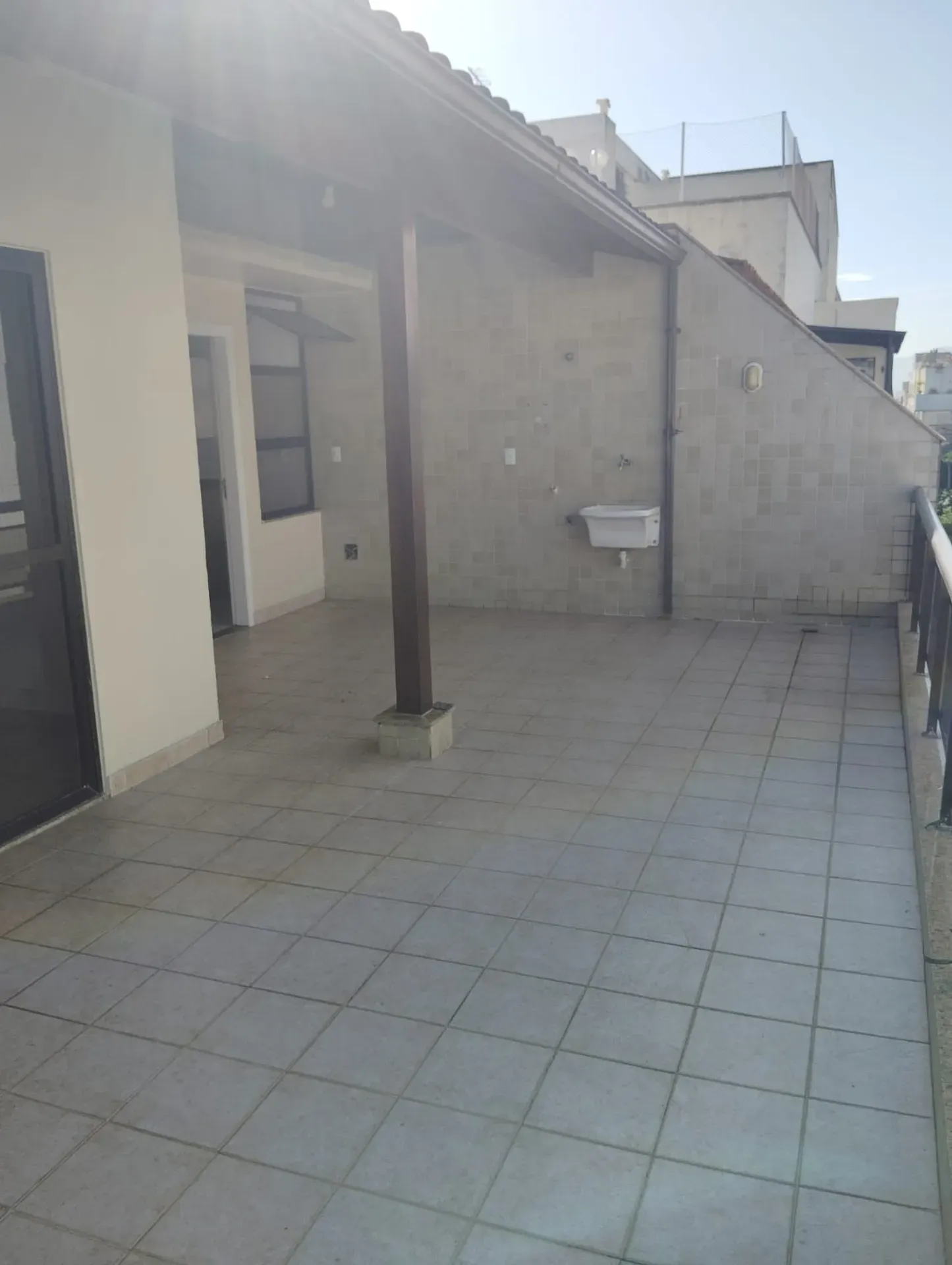 Apartment, 206 m², with a grill on the balcony — photo 12