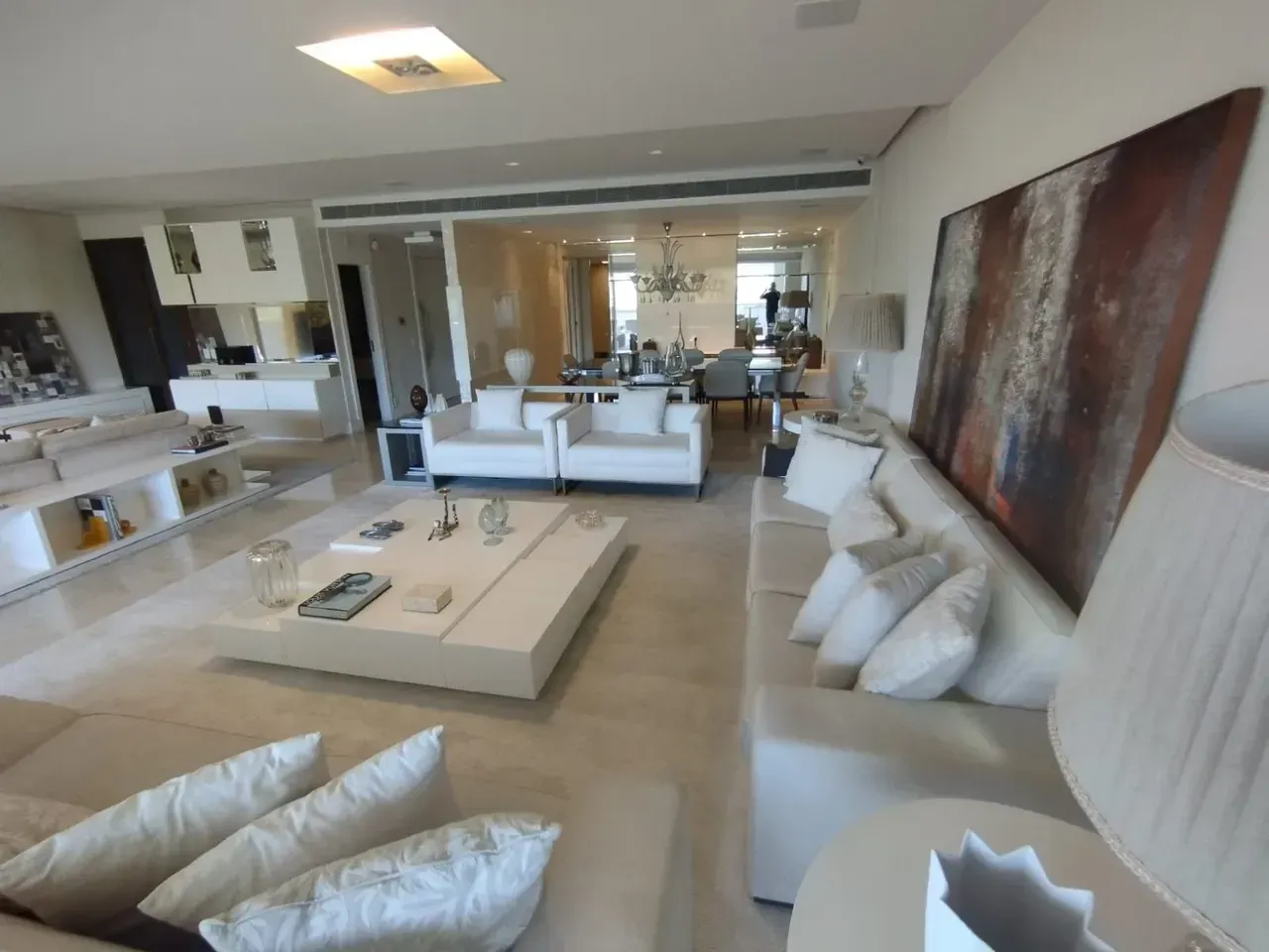 Apartamento sem mobília com 4 quartos e 5 banheiros — photo 14
