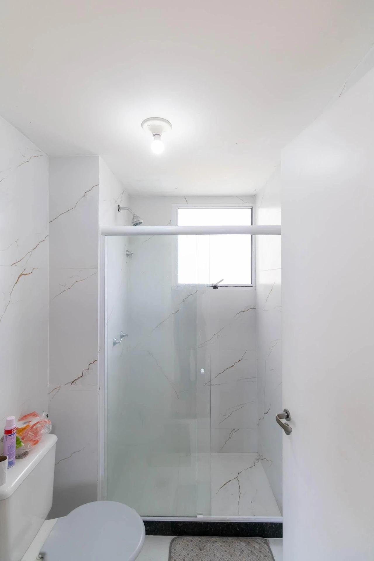 2-bedroom apartment with a glass-enclosed shower — photo 30