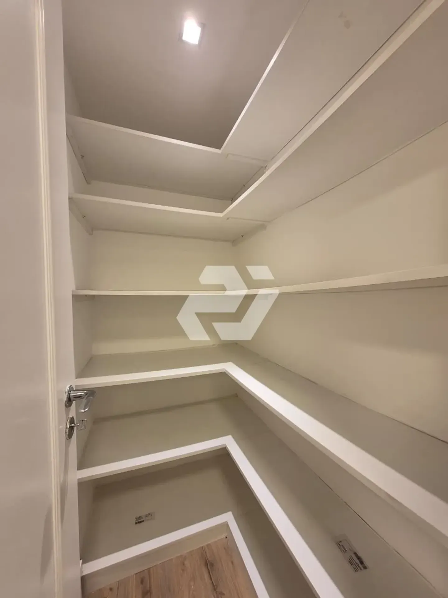 Casa mobiliada com 4 quartos e cozinha a gás — photo 31