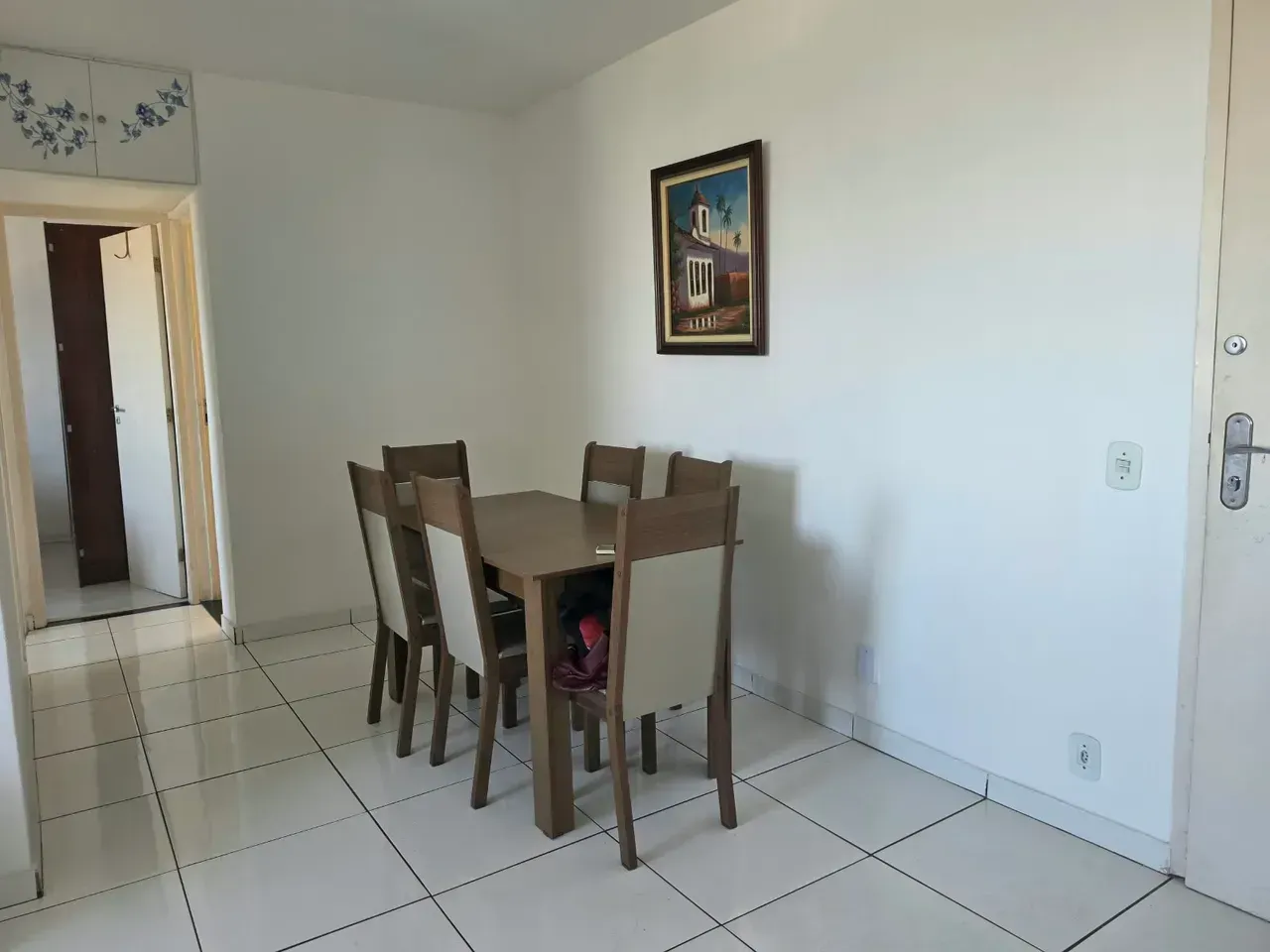 Furnished 2-bedroom apartment with open-plan kitchen — photo 11