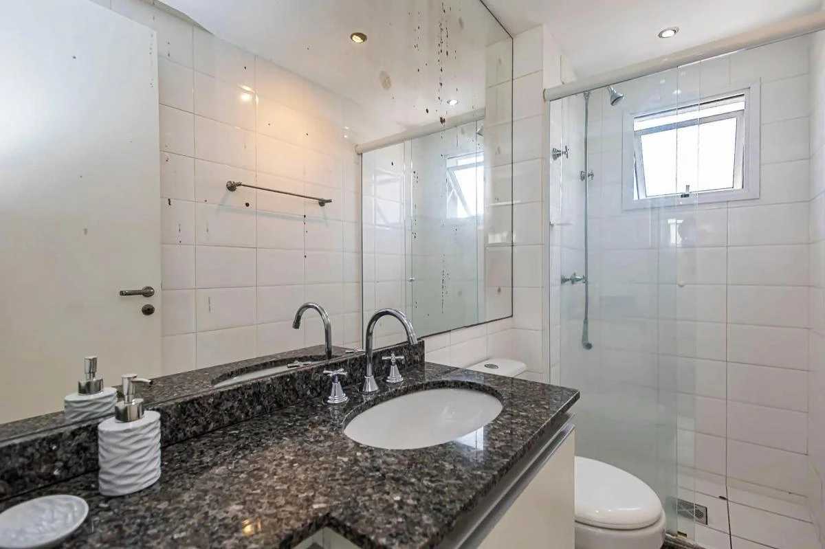 Apartamento de 3 quartos com varanda envidraçada — photo 11