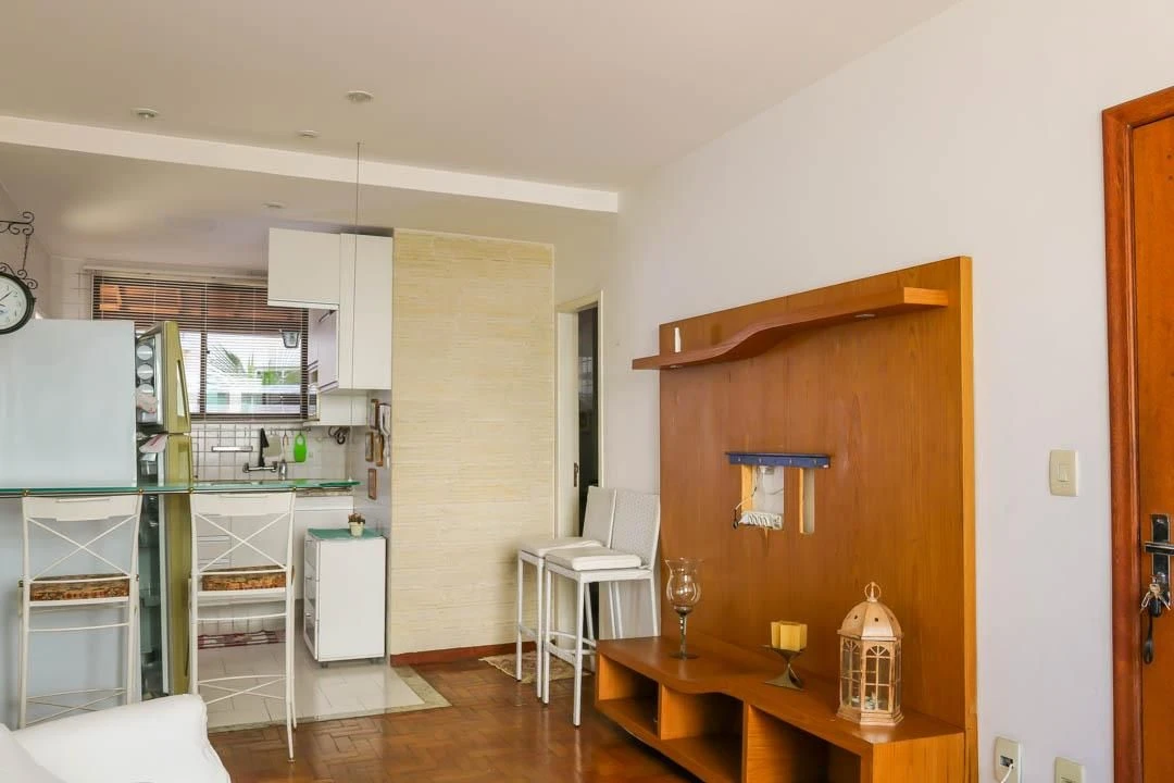Furnished 2-bedroom apartment with a private garden — photo 31