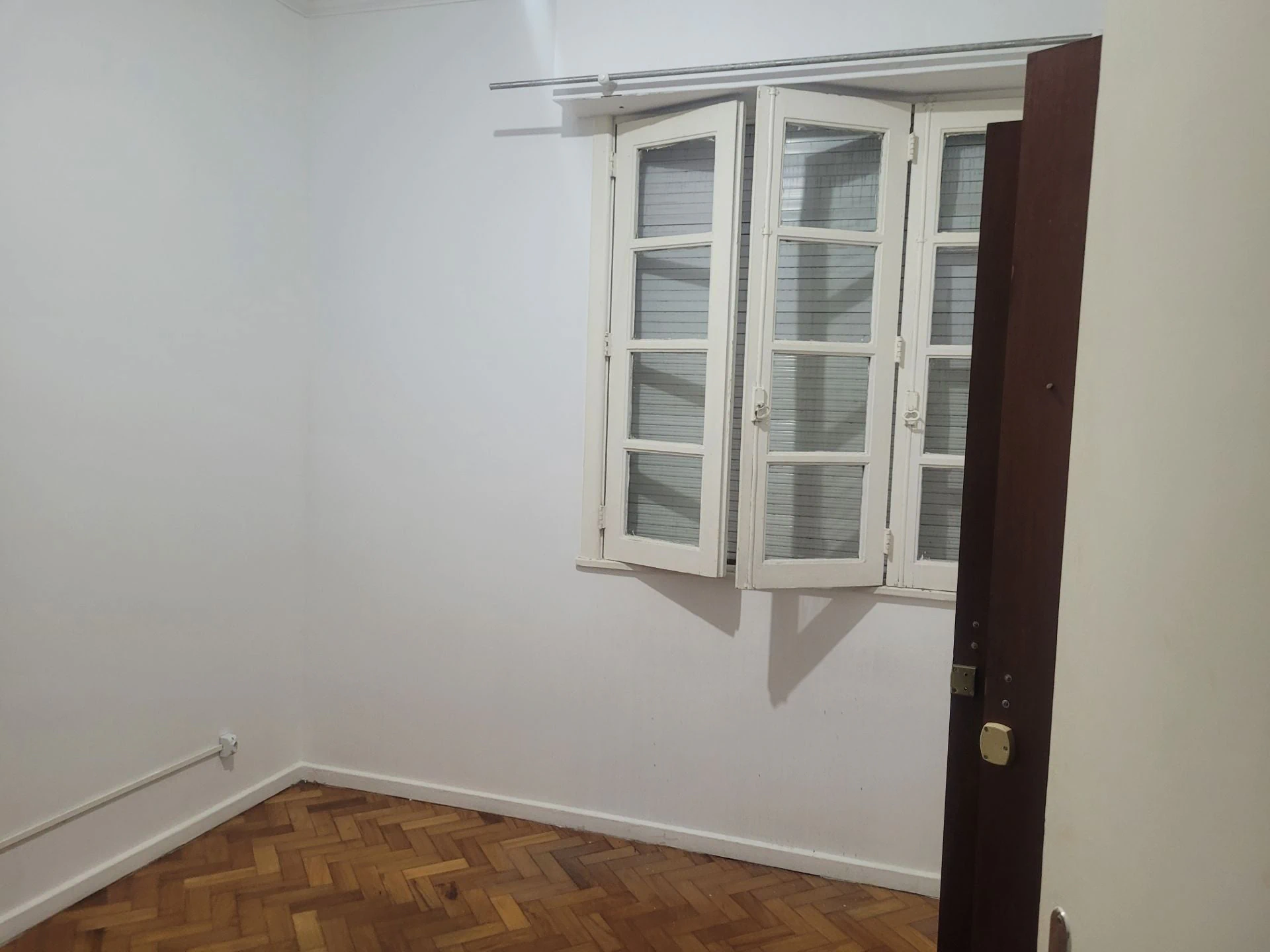 Apartment, 65 m², with wood or laminate floors — photo 11