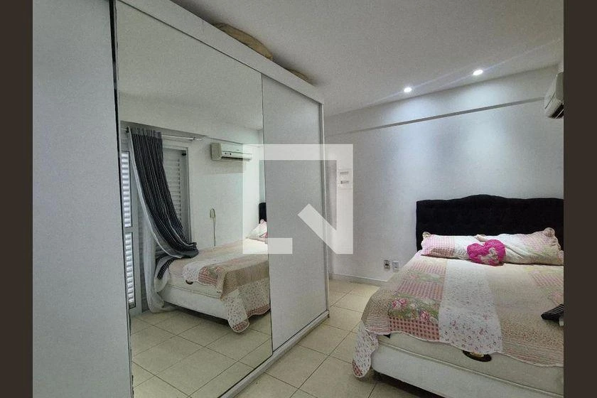House for rent with 4 bedrooms and a glass balcony — photo 12