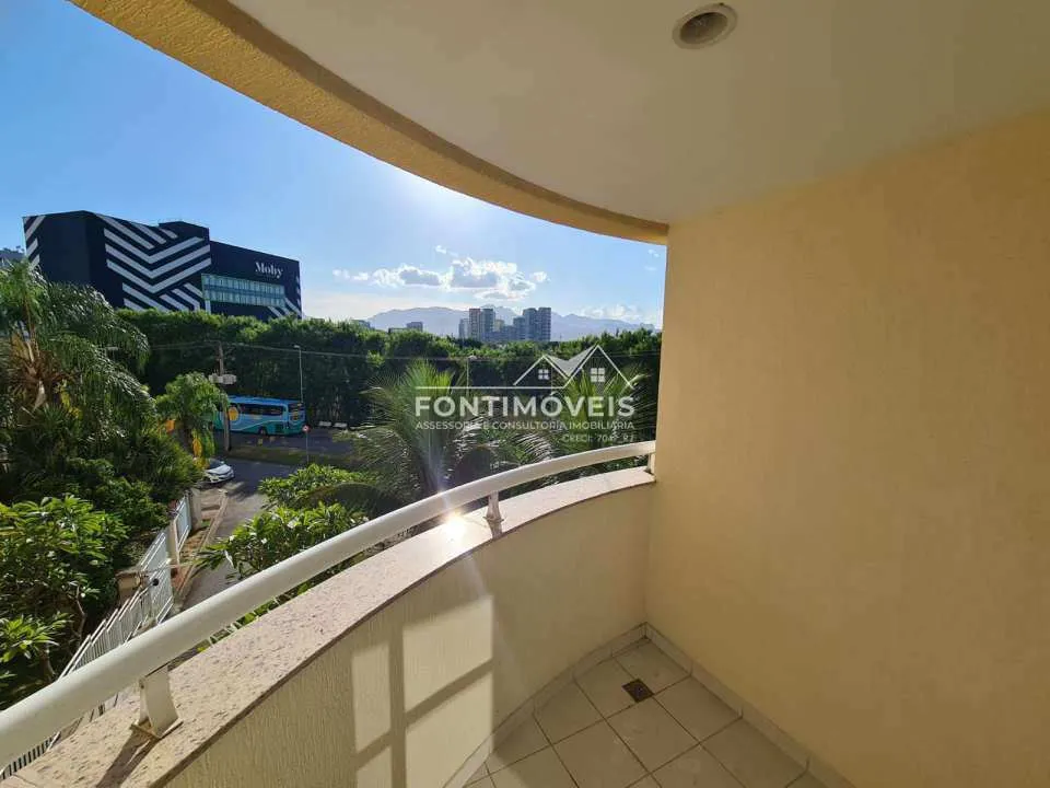 One-bedroom apartment in a building with a pool — photo 9