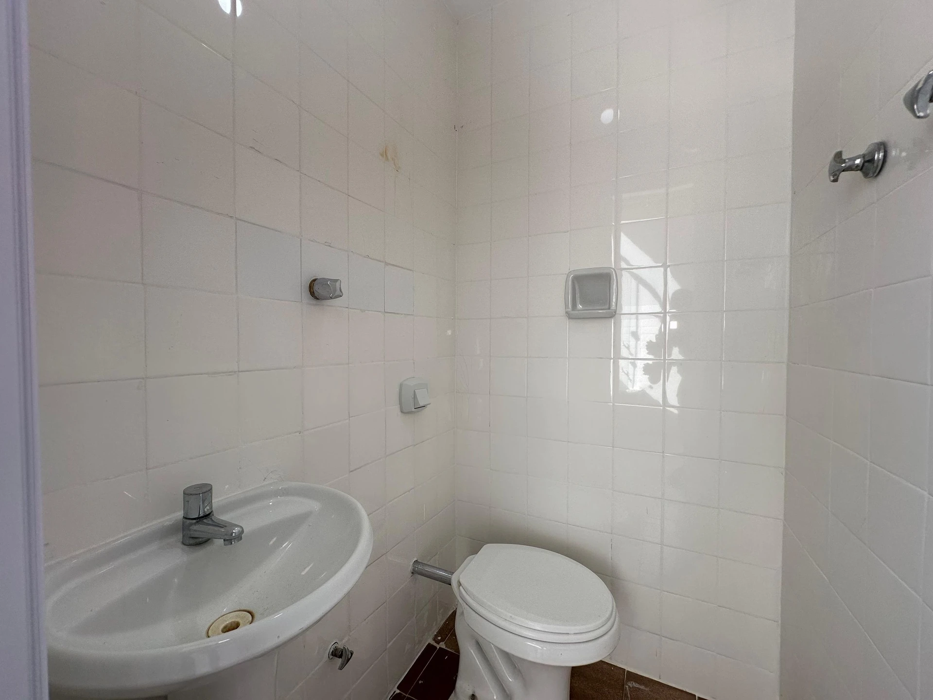 Квартира 82 м² із заскленим балконом та видом на гори — photo 28