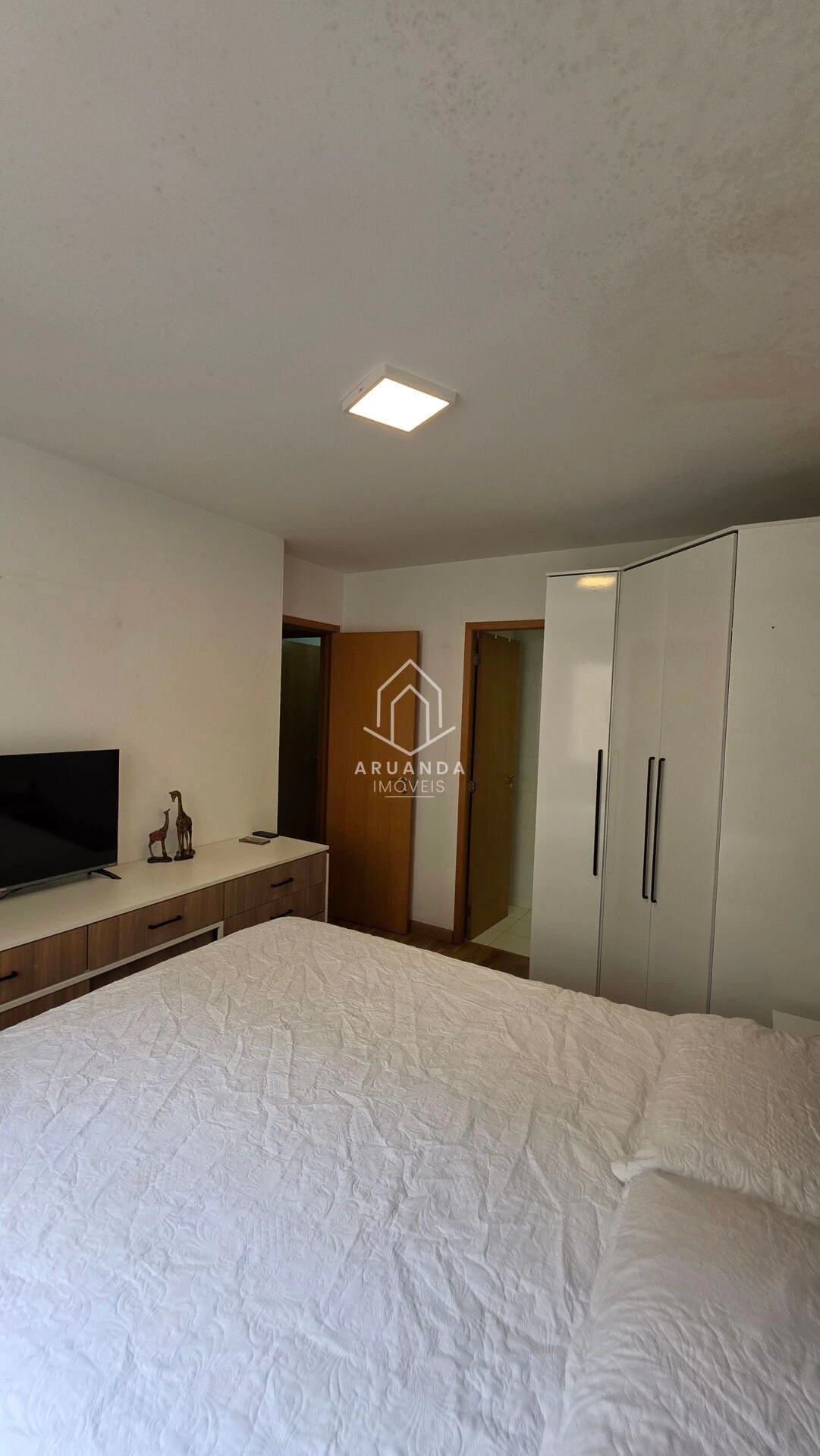 Apartamento mobiliado com espaço de home office e 2 quartos — photo 6