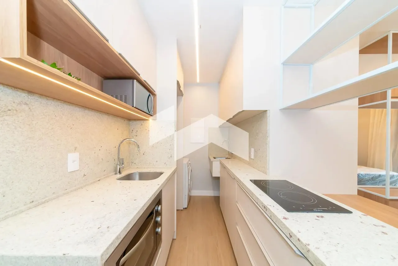 1-bedroom apartment with open-plan kitchen and 34 m² — photo 10