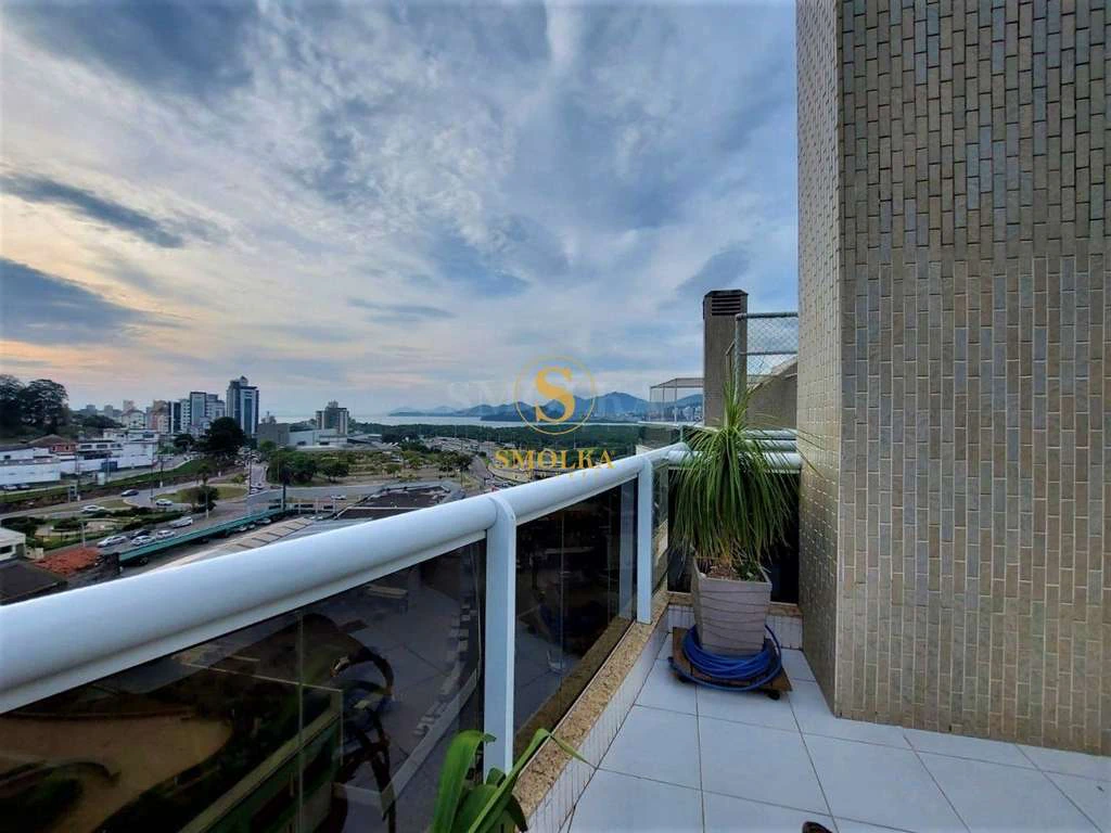 Duplex penthouse with 3 en-suite rooms and private BBQ — photo 3