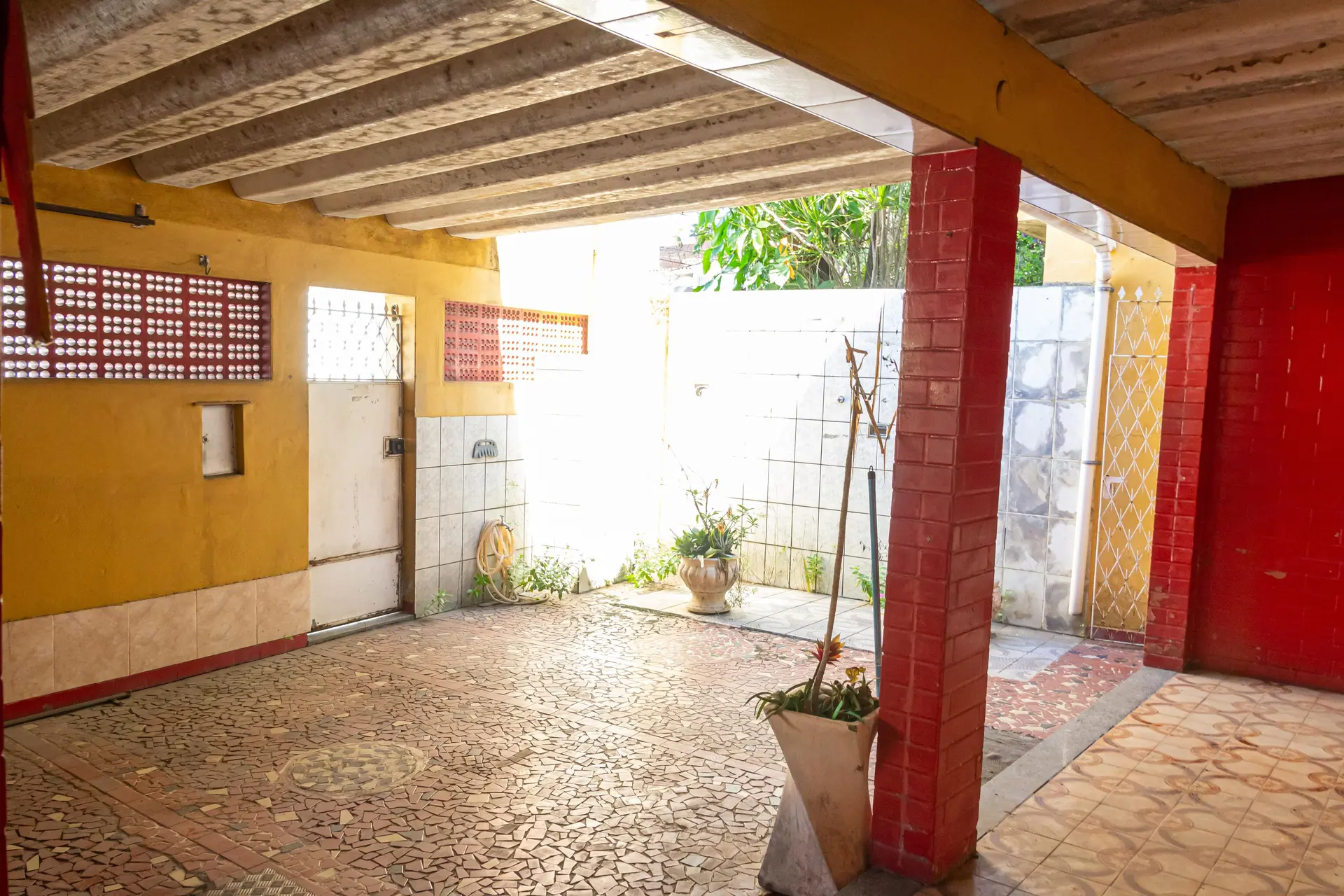 Casa com 3 dormitórios e 2 vagas, com área de serviço — photo 80