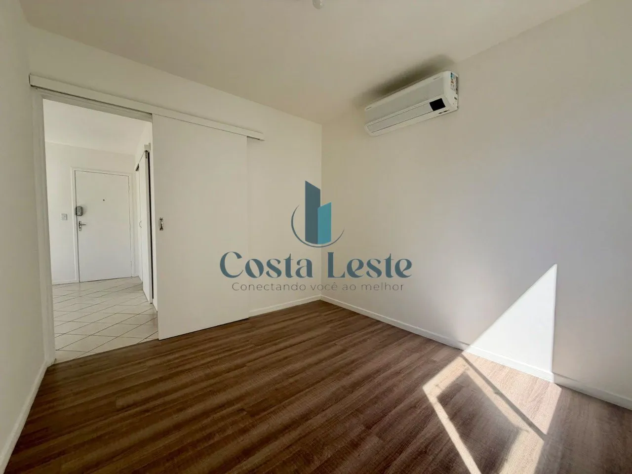 Apartment, 54 m², with a mountain view — photo 4