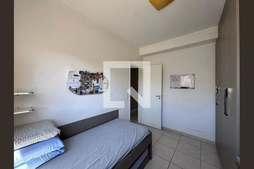 Rental apartment with 3 bedrooms and 211 m² — photo 42