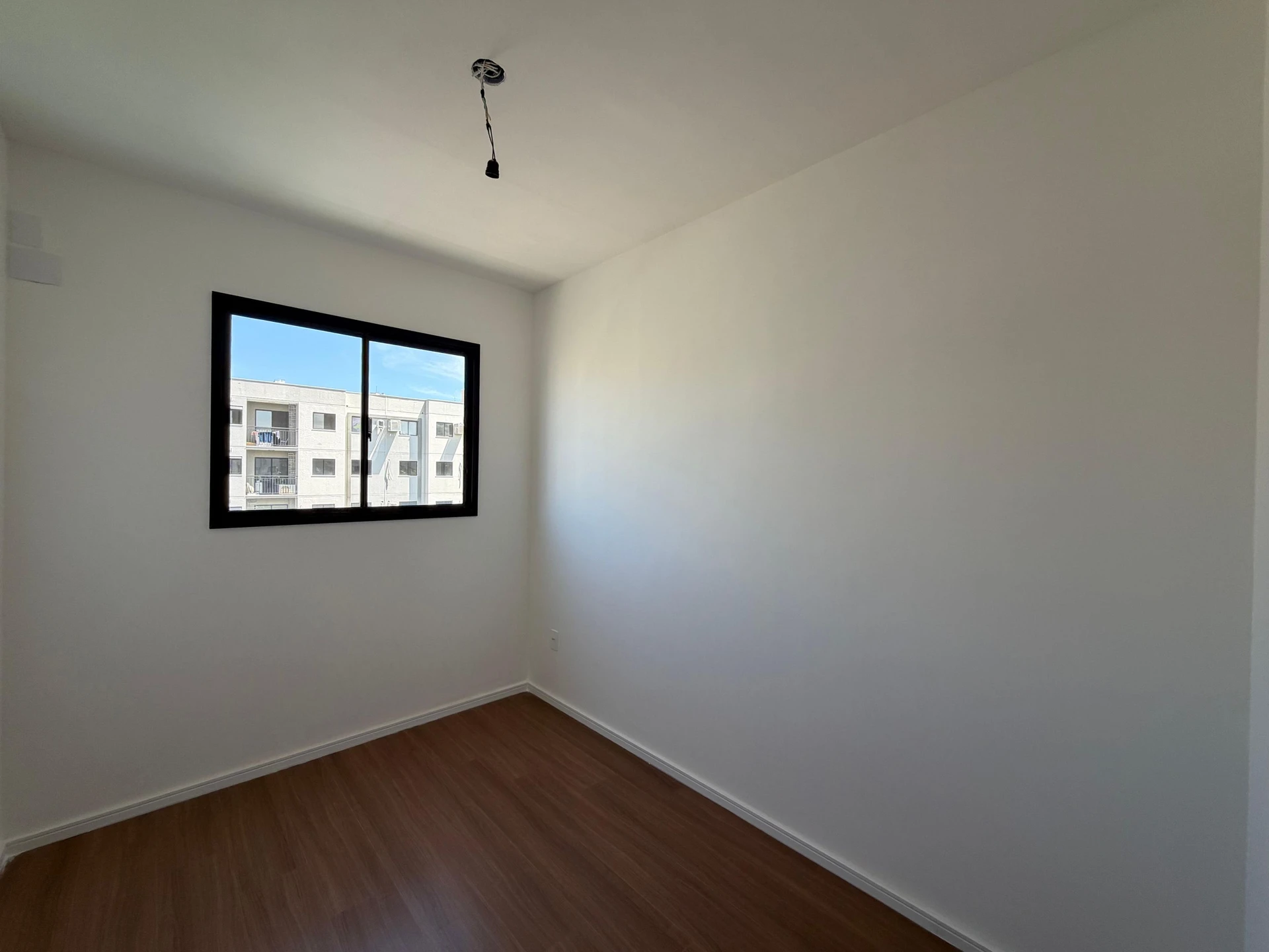 Apartamento sem mobília com 2 quartos e varanda — photo 5