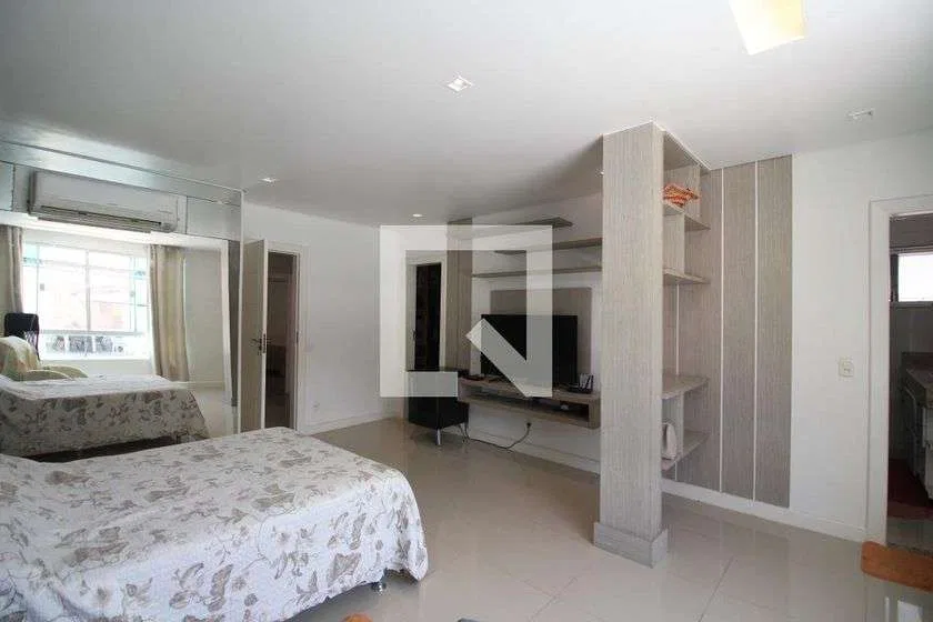 Condominium house with 4 bedrooms and 329 m² — photo 29