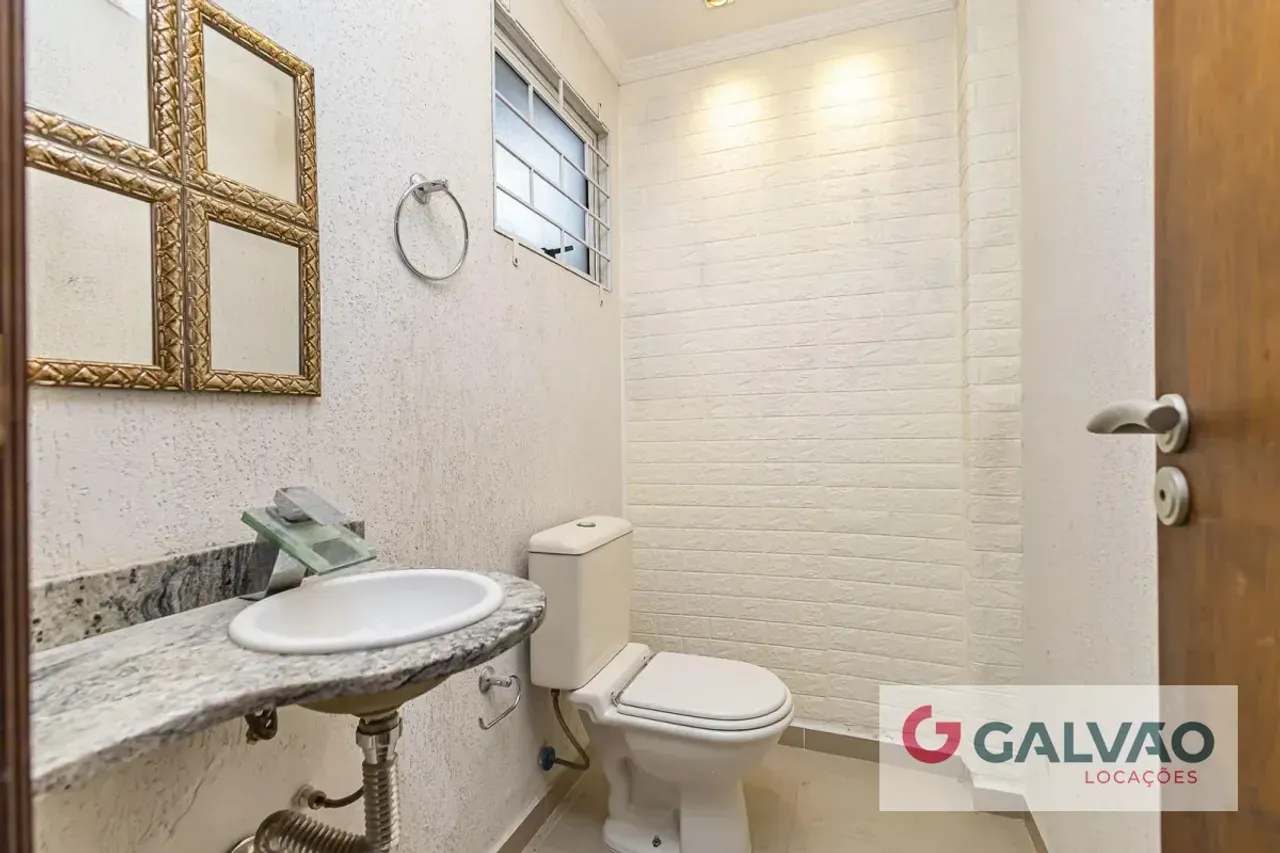 House in a gated community with 3 bedrooms and 1 bath — photo 9