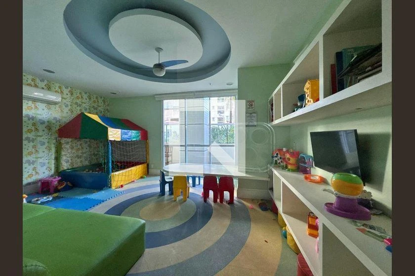 Rental apartment with 3 bedrooms, balcony 94 m² — photo 39