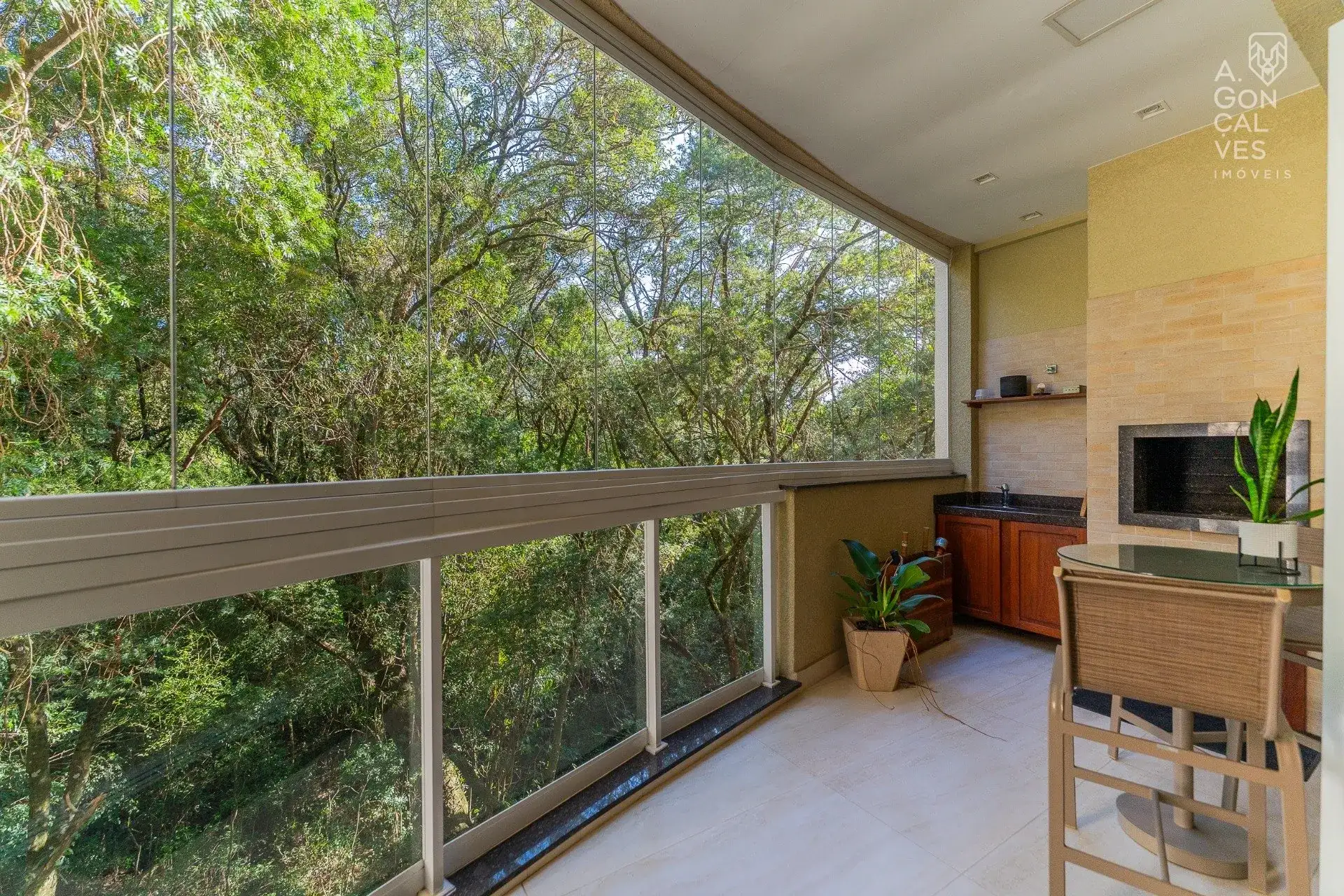 3-bedroom apartment with a dishwasher in Curitiba — photo 15