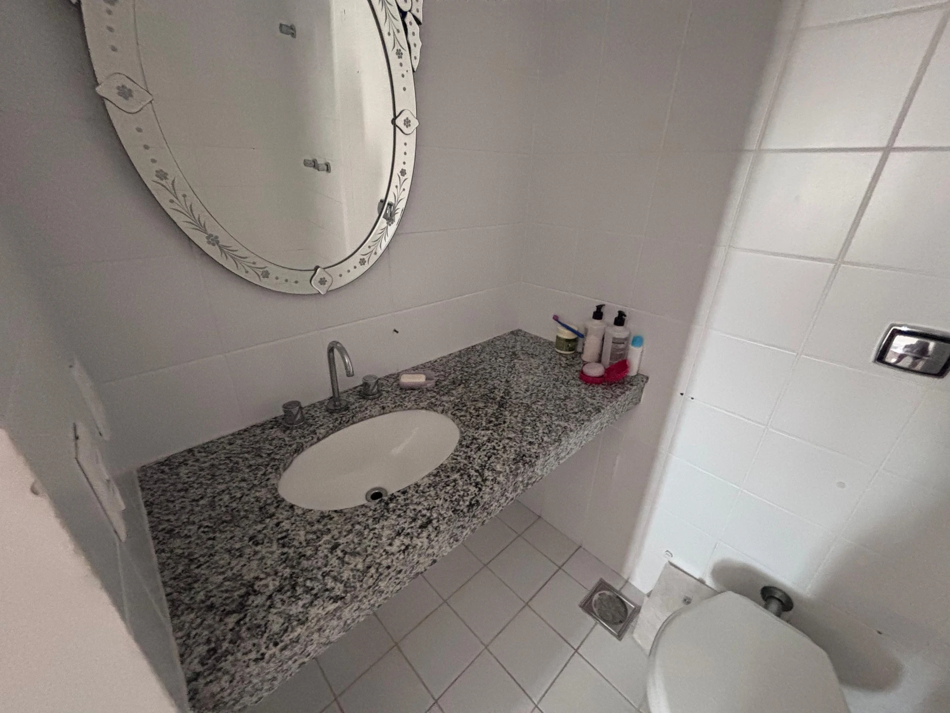 Apartamento mobiliado com 4 quartos e 4 banheiros — photo 39