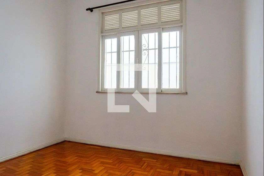 4-bedroom house with private garden and 145 m² — photo 16