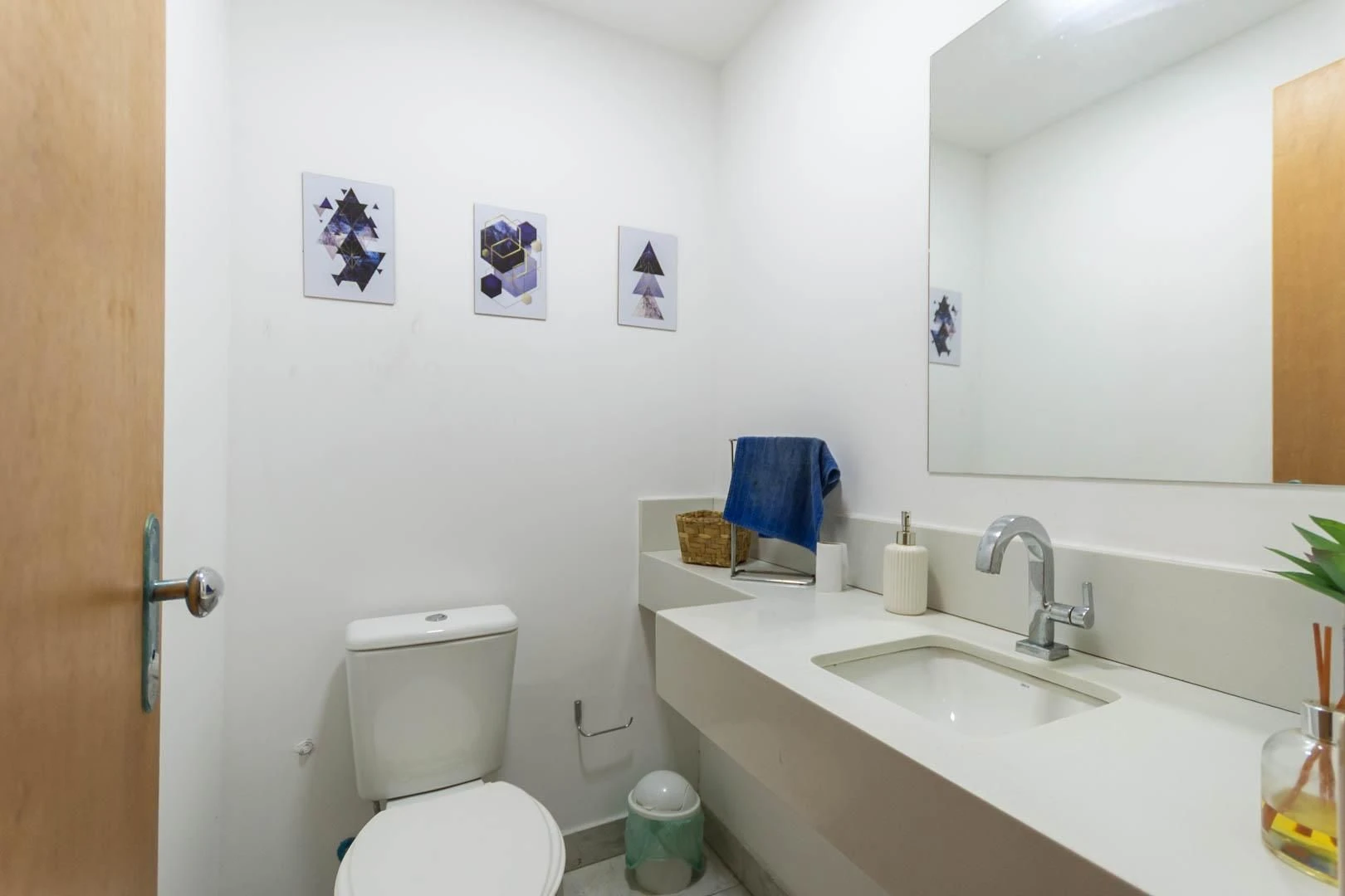 3-bedroom apartment with a home office in Rio de Janeiro — photo 31