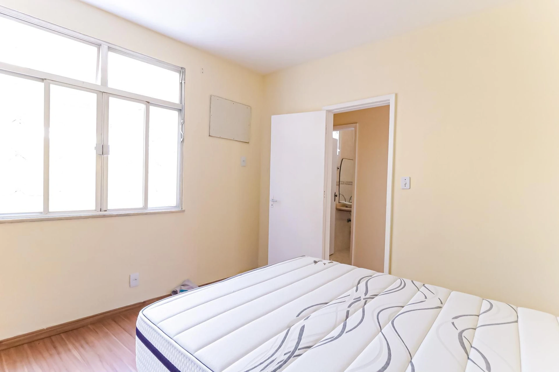 Apartment, 49 m², with a jacuzzi — photo 11
