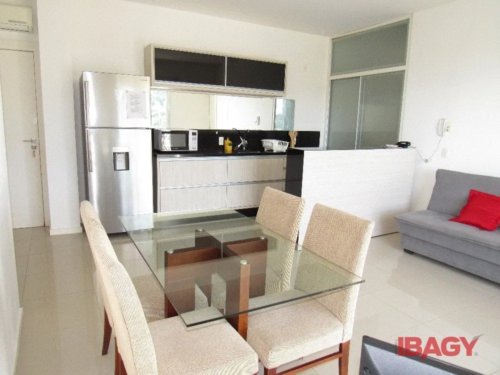 Меблированная квартира с 2 спальнями и 100 м² — photo 2