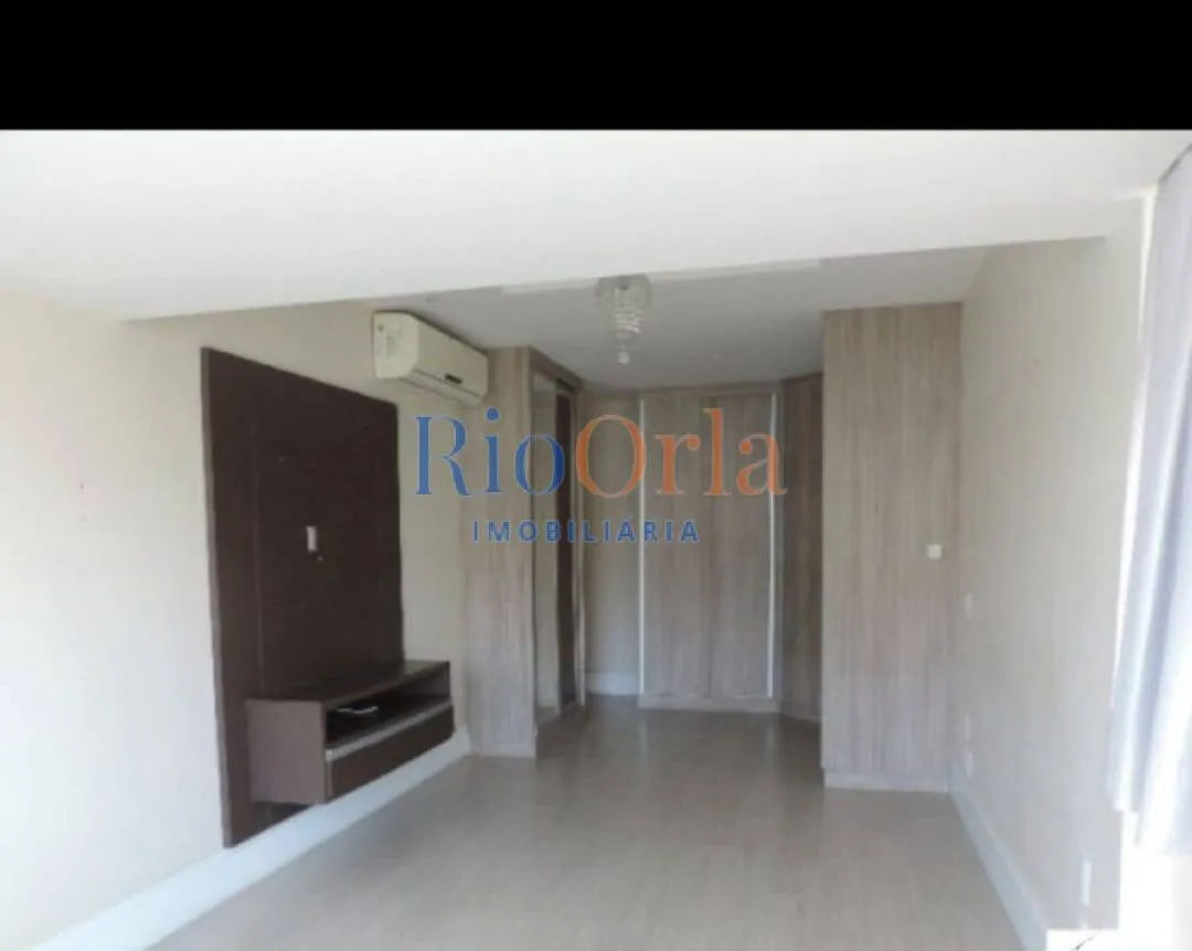 Unfurnished apartment with 4 bedrooms and 5 bathrooms — photo 20